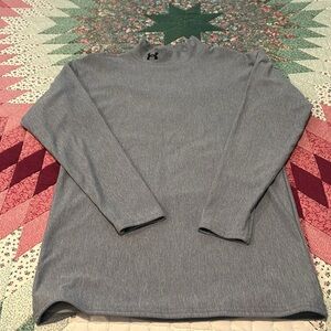 Gray Under Armour Mock Neck Cold Gear Shirt Size XL Boys or Mens Small